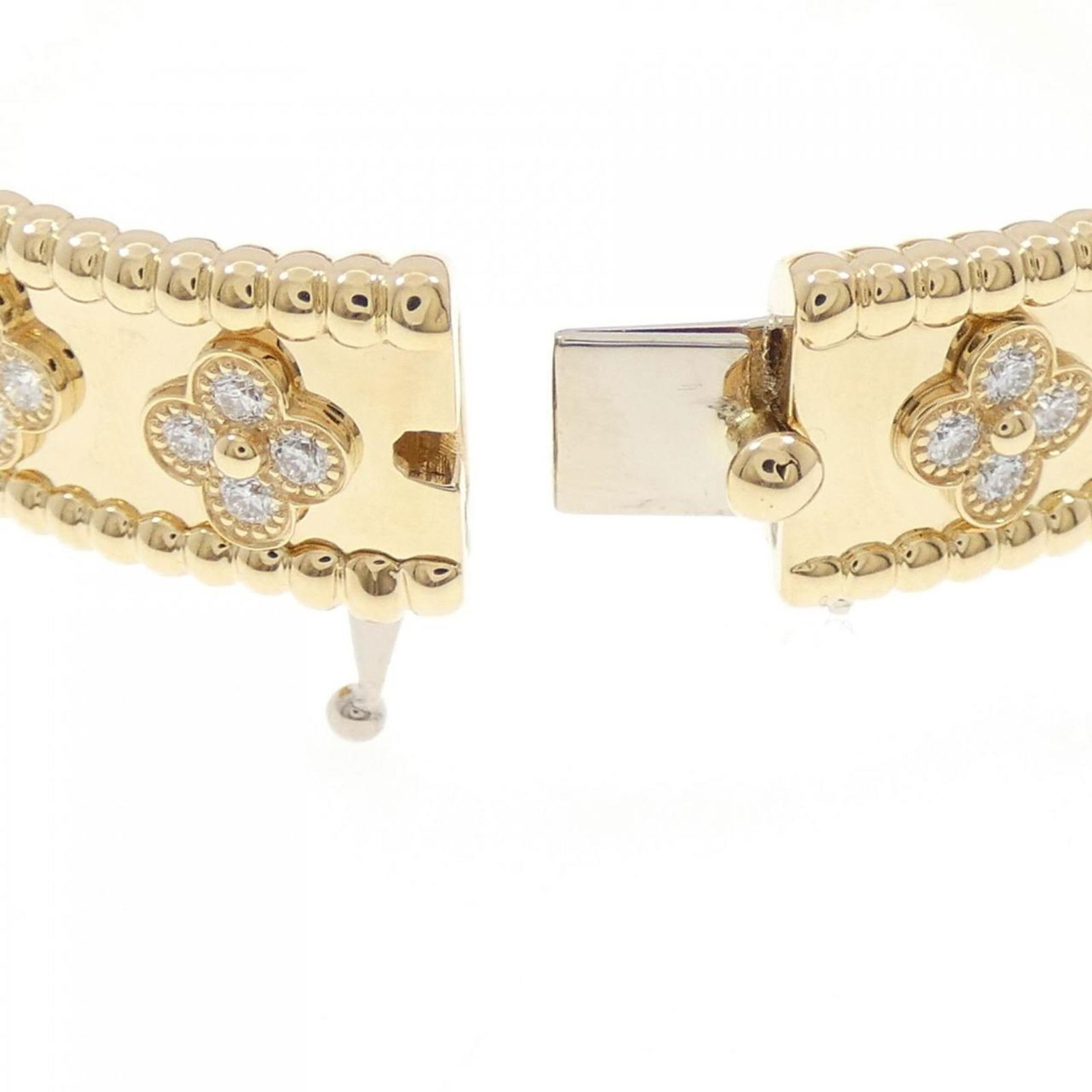 VAN CLEEF & ARPELS PERLÉE CLOVER BANGLE - 4