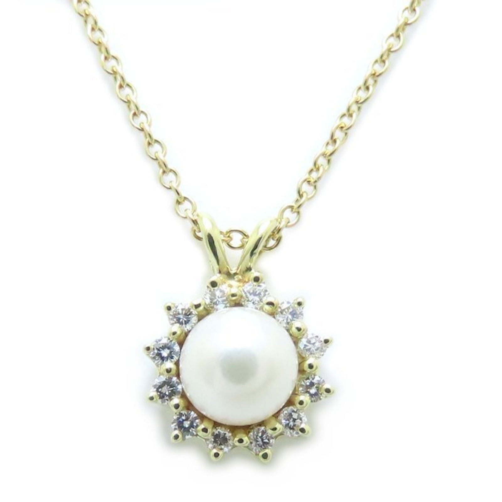 TIFFANY PEARL NECKLACE: Tiffany Pearl Necklace, Brand: Tiffany Type: Necklace Material: Yellow gold (18K) Color: Yellow gold Size: Neck Circumference 41.5 cm / 16.33'' Pendant Size 12.4mm x 9.2mm / 0.48'' x 0.36'' 