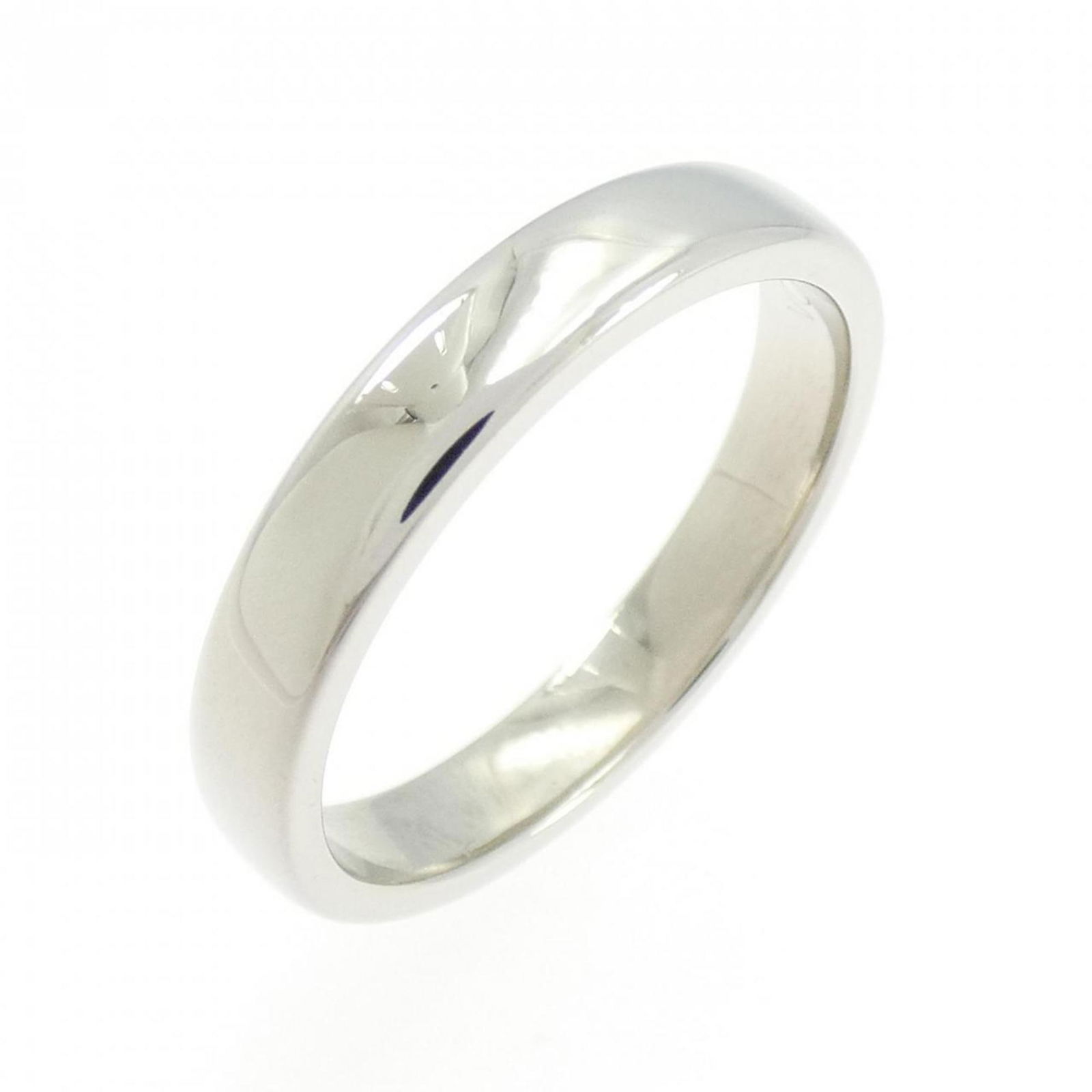 VAN CLEEF & ARPELS PT950 RING: Van Cleef & Arpels PT950 Ring Brand: Van Cleef & Arpels Type: Band ring Material: Platinum 950 Color: Platinum Size: 8 US Accessories: None Accessories Notice: When purchasing pre-owned go