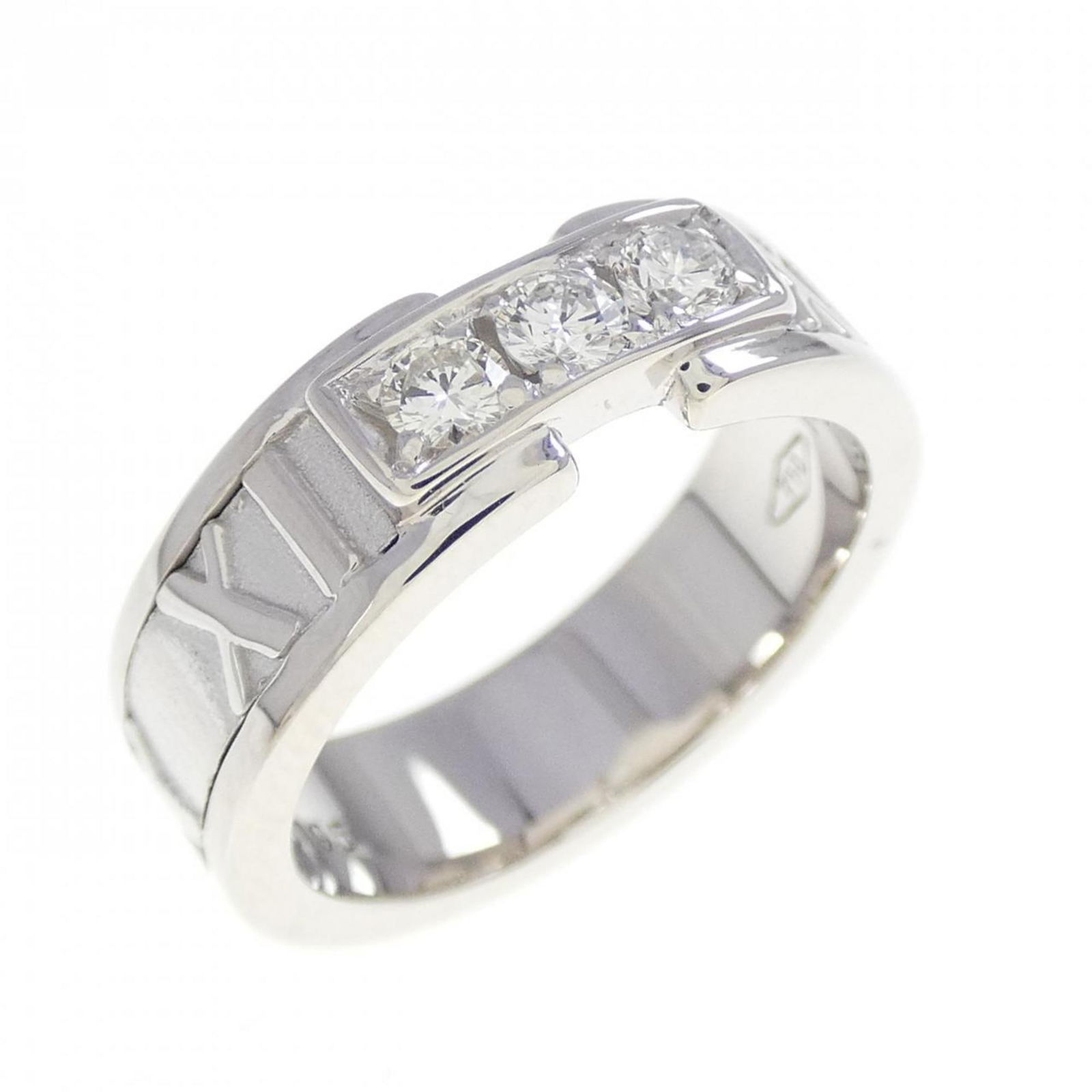 TIFFANY ATLAS RING: TIFFANY Atlas Ring Brand: Tiffany Type: Band ring Material: White gold (18K) Color: White gold Size: 4.5 US Accessories: None Accessories Notice: When purchasing pre-owned goods, please refer
