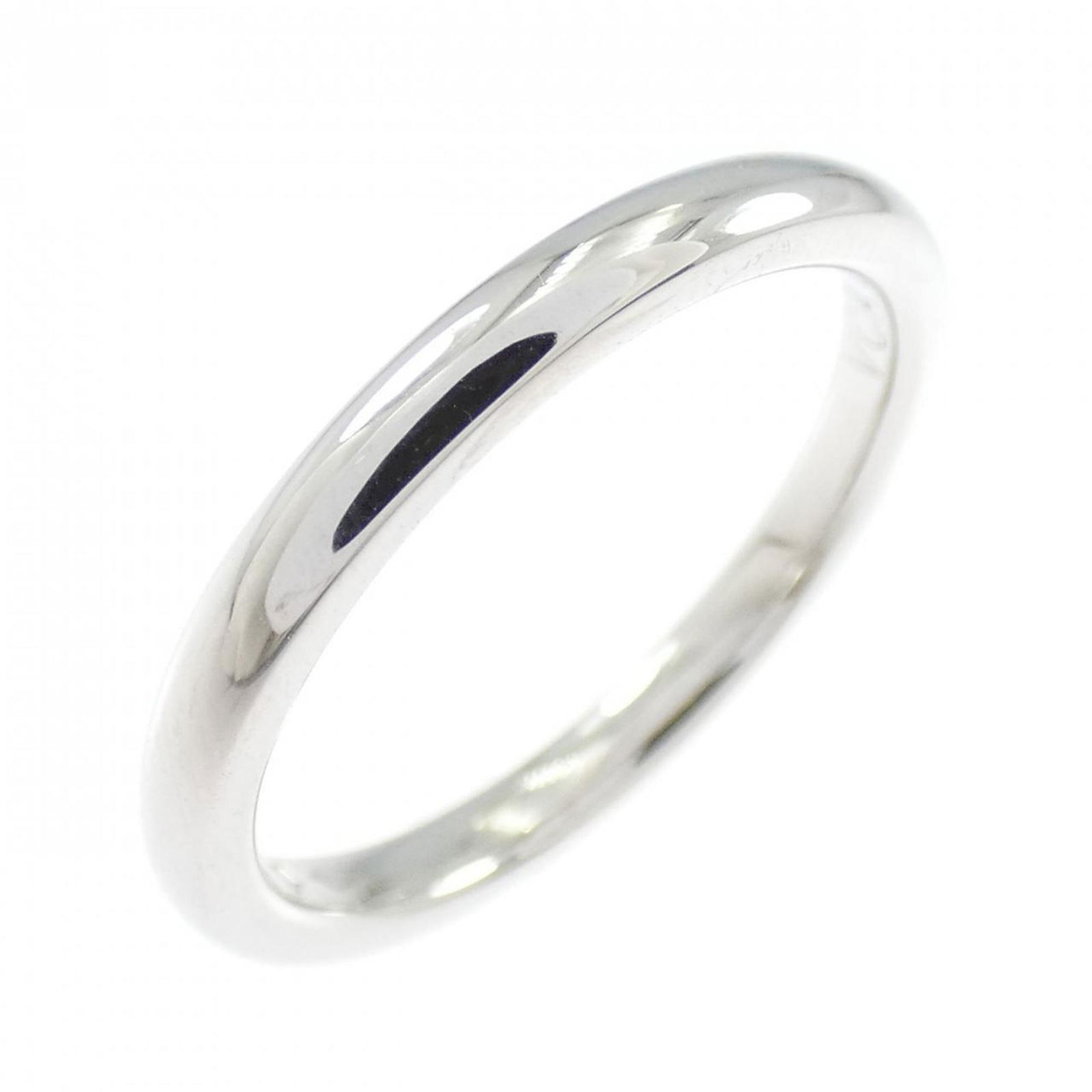 VAN CLEEF & ARPELS PT950 RING: Van Cleef & Arpels PT950 Ring Brand: Van Cleef & Arpels Type: Band ring Material: Platinum 950 Color: Platinum Size: 7.5 US Accessories: None Accessories Notice: When purchasing pre-owned