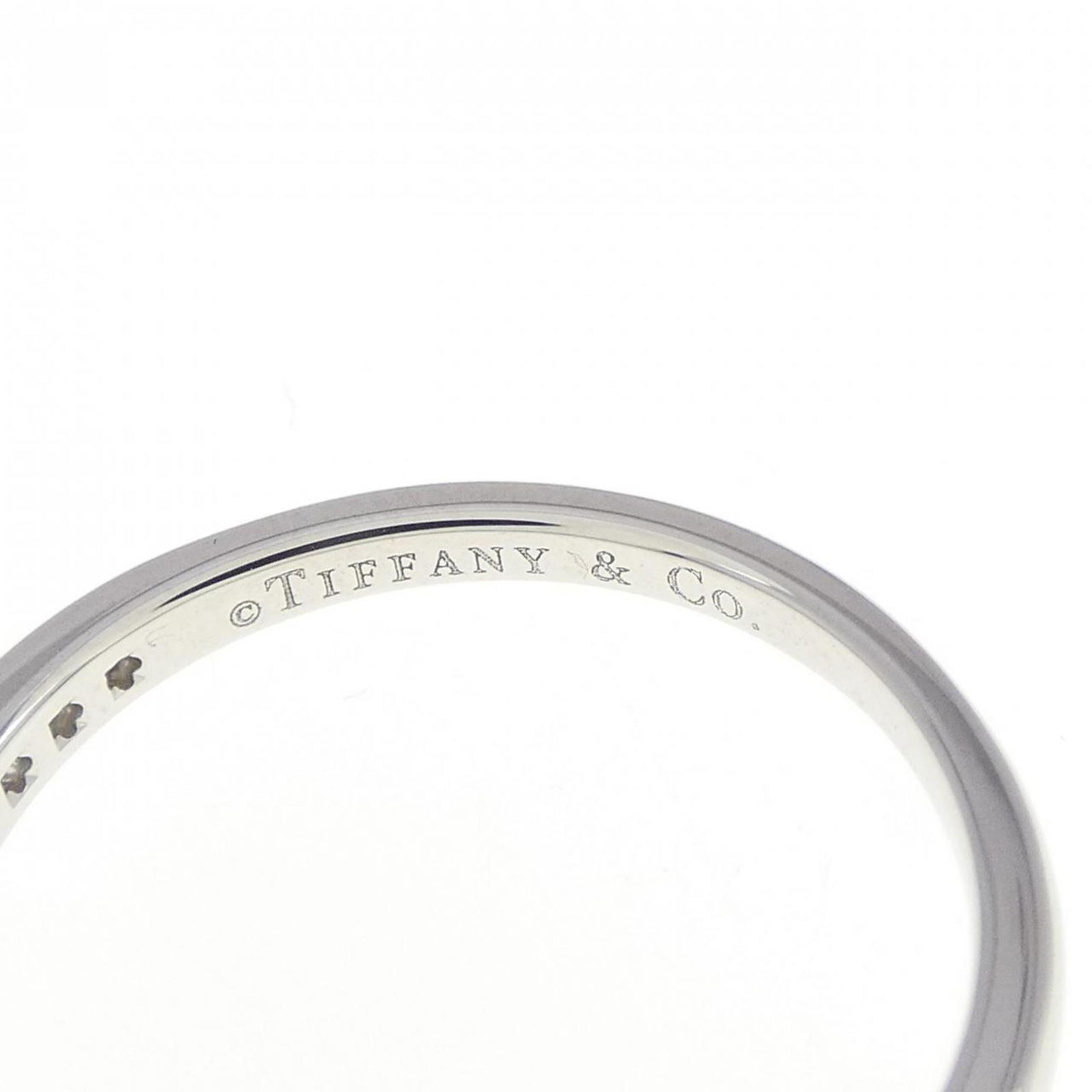 TIFFANY HALF CIRCLE CHANNEL SETTING RING - 4