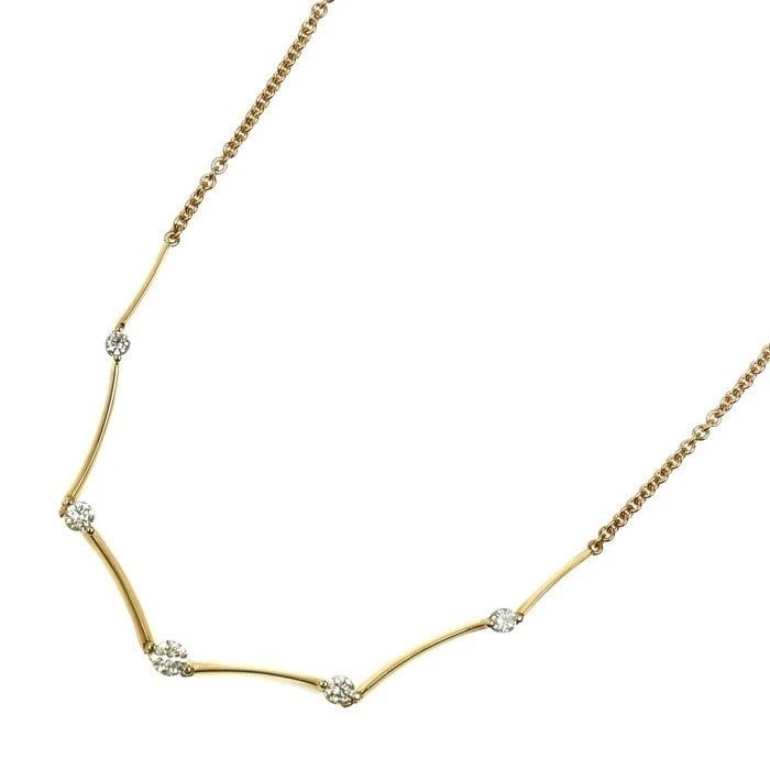 QUEEN 18K YELLOW GOLD DIAMOND NECKLACE: Queen 18K Yellow Gold Diamond Necklace Brand: Queen Type: Necklace Material: 18K Yellow Gold Main Stone/Creation Natural Color: Yellow Gold Size: Chain Length: approx. 16.1 inches (41 cm) Chain Wi