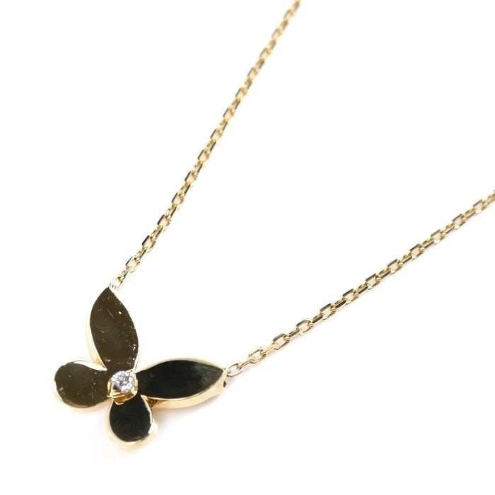 GRAFF MINI BUTTERFLY DIAMOND NECKLACE 18K YELLOW GOLD: GRAFF Mini Butterfly Diamond Necklace 18K Yellow Gold Brand: Graff Type: Necklace Material: 18K Yellow Gold Main Stone/Creation Natural Color: Yellow Gold Size: Pendant Size: Approx. 0.59 x 0.46 i