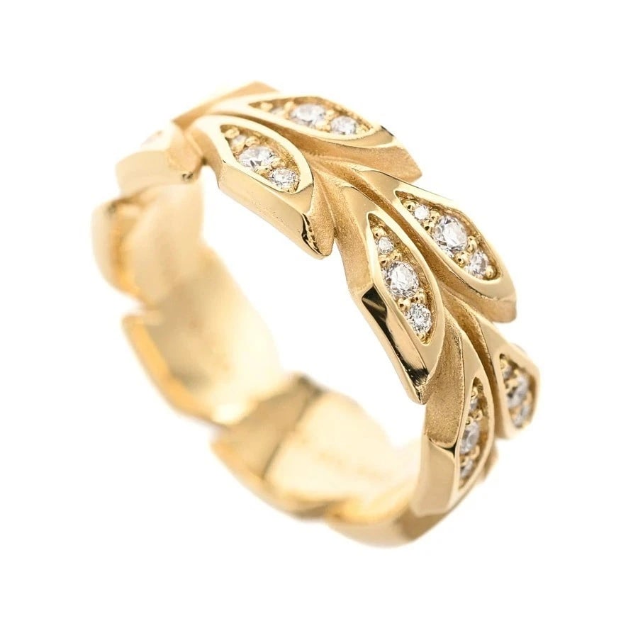 TIFFANY & CO. VICTORIA VINE DIAMOND RING 18K YELLOW GOLD: Tiffany & Co. Victoria Vine Diamond Ring 18K Yellow Gold Brand: Tiffany & Co. Type: Ring Material: 18K Yellow Gold Main Stone/Creation Natural Color: Yellow Gold Size: 4.75-5 US Accessories: None