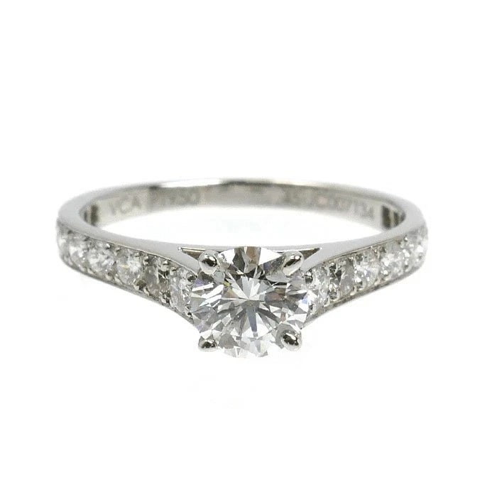 VAN CLEEF & ARPELS ROMANCE SOLITAIRE RING - 2