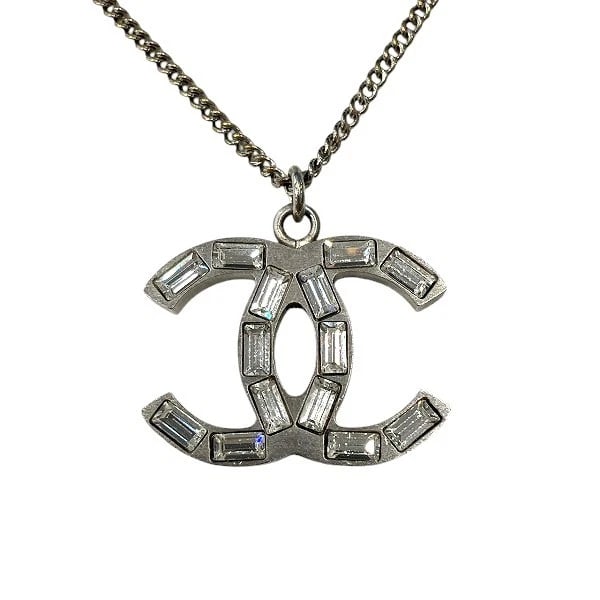 CHANEL SILVER 10A COCO MARK STONE: CHANEL Silver 10A Coco Mark Stone Brand: Chanel Type: Other Brand Item Material: plating Color: Silver Size: Top H: about 2cm x W: about 2.5cm x Chain Total Length: about 44cm Accessories: