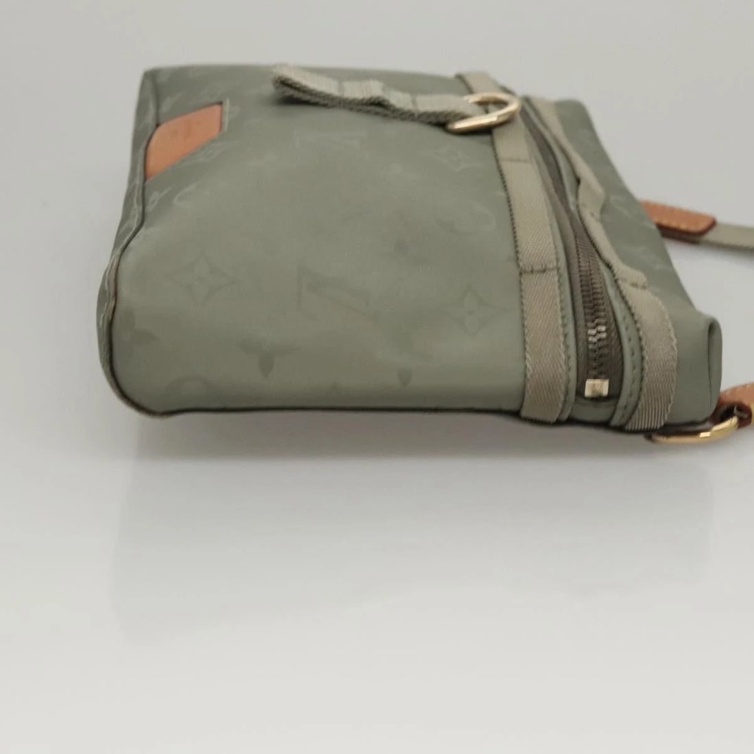 LOUIS VUITTON MONOGRAM TITANIUM BAG GRAY - 3