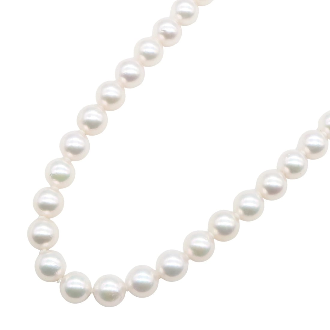 JEWELRY AKOYA PEARL NECKLACE SILVER925: JEWELRY Akoya Pearl Necklace Silver925 Brand: JEWELRY Type: Necklace Material: Silver925 Color: White Size: Neck rotation?44.5cm(17.5") Akoya pearl 8.0-0.3" Accessories: None Accessories N