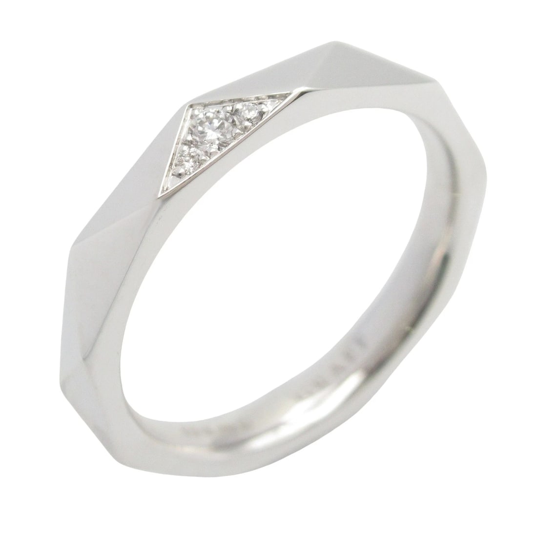 GRAFF LAURENCE SIGNATURE DIAMOND RING 18K WHITE GOLD: GRAFF Laurence Signature Diamond Ring 18K White Gold Brand: GRAFF Type: Ring Material: K18WG Main Stone/Creation Natural Color: Clear Size: 7 US Accessories: None Accessories Notice: When