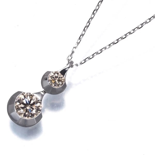 KASHIKEY NECKLACE DIAMOND DOTS: KASHIKEY Necklace Diamond Dots Brand: KASHIKEY Type: Necklace Material: 18K / 750 / White Gold Main Stone/Creation Natural Color: White Gold Size: Necklace length: 45cm AdjUS table to short length