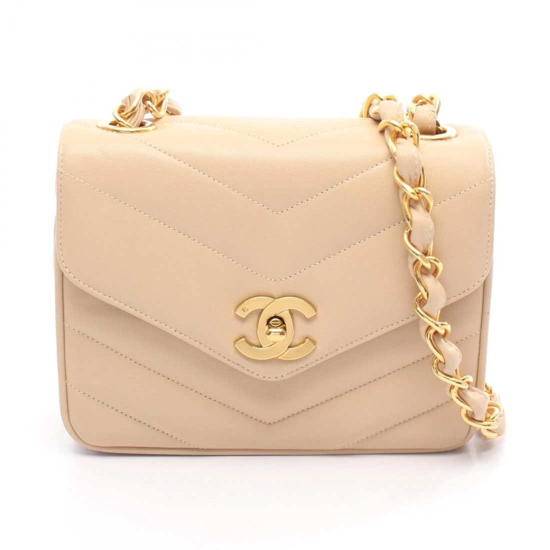 CHANEL CHEVRON V STITCH CHAIN CROSSBODY SHOULDER BAG: CHANEL Chevron V Stitch chain crossbody Shoulder Bag Brand: CHANEL Type: Shoulder Bag Material: leather Color: Beige??ish colors Size: (H:5.5" x W:7.3" x D:2.6") Shoulder?115cm(45.3") Accessories