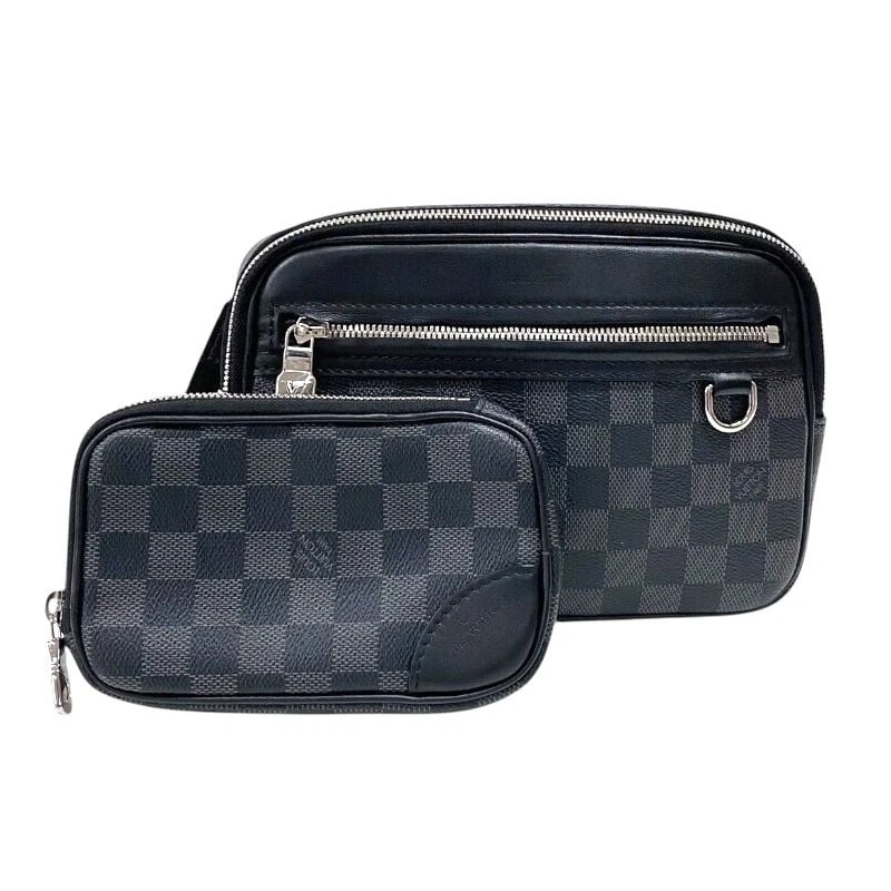 LOUIS VUITTON SCOTT MESSENGER SHOULDER BAG: LOUIS VUITTON scott messenger Shoulder Bag Brand: LOUIS VUITTON Type: Shoulder Bag Material: Damier Graphite Canvas Color: Black SilverHardware Size: W9.1 x H6.3x D1.6inch Shoulder:32.3inch Acces