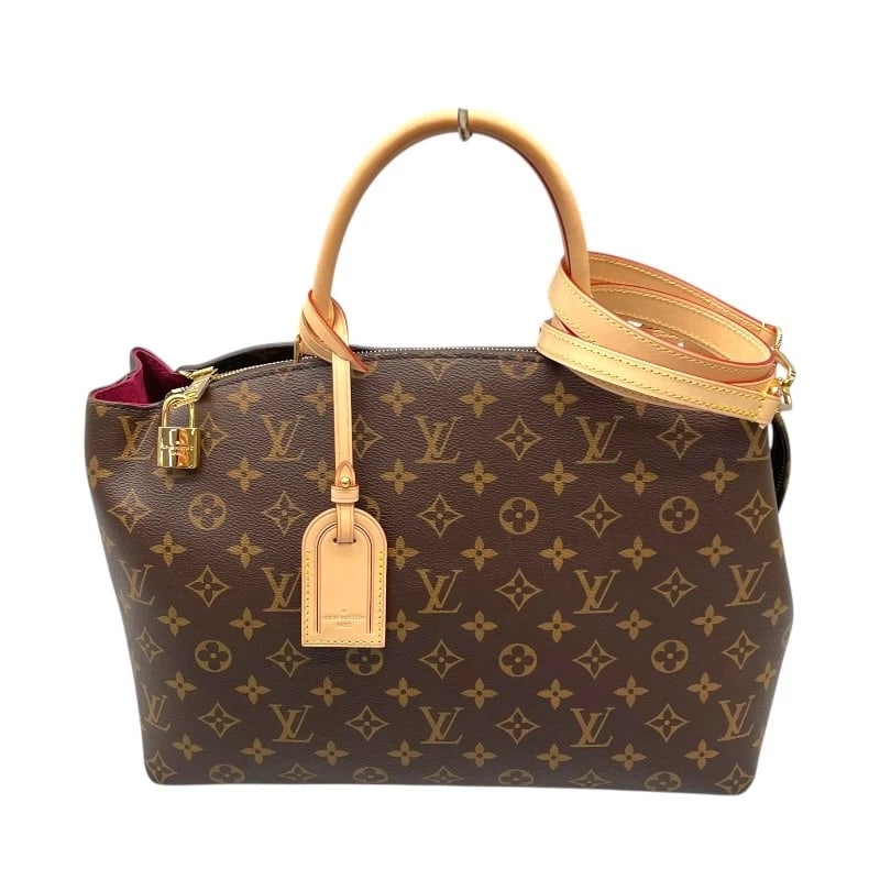 LOUIS VUITTON GRAND PALAIS SHOULDER BAG: LOUIS VUITTON Grand Palais Shoulder Bag Brand: LOUIS VUITTON Type: Shoulder Bag Material: Monogram canvas Color: Brown Gold Hardware Size: W13.4 x H10.2x D6.3inch Shoulder:33.9inch Accessories: N