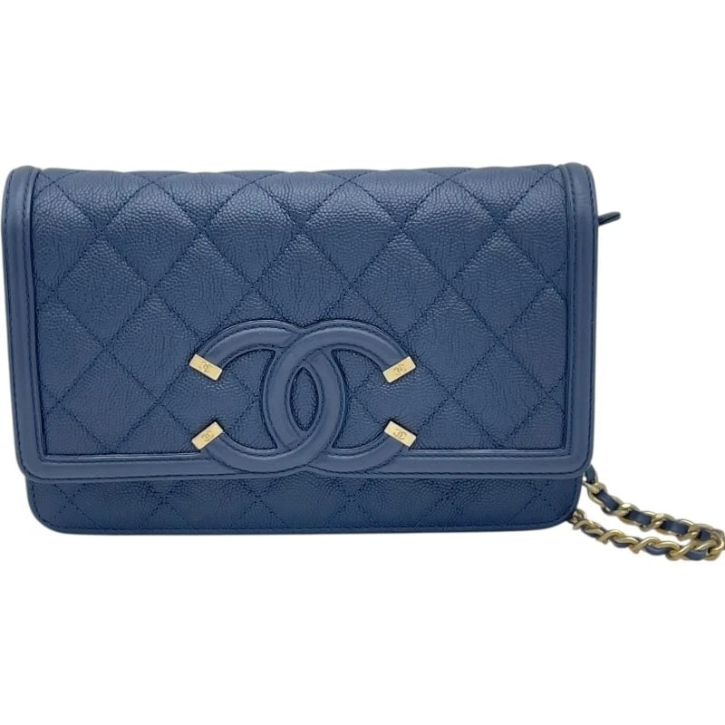 CHANEL CC FILIGREE CHAIN BAG: CHANEL CC Filigree Chain Bag Brand: CHANEL Type: Shoulder Bag Material: Caviar skin Color: Navy Size: W7.5 x H4.9x D1.2inch Shoulder:49.2inch Accessories: None Accessories Notice: When pur