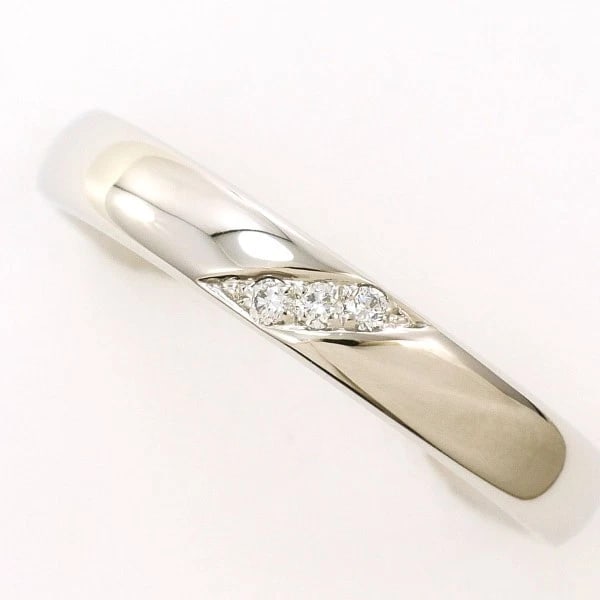 PLATINUM 950 RING DIAMOND: Platinum 950 ring Diamond Brand: N/A Type: Ring Material: Platinum PT950 Main Stone/Creation Natural Color: Platinum Size: 5 US Accessories: None Accessories Notice: When purchasing pre-owned