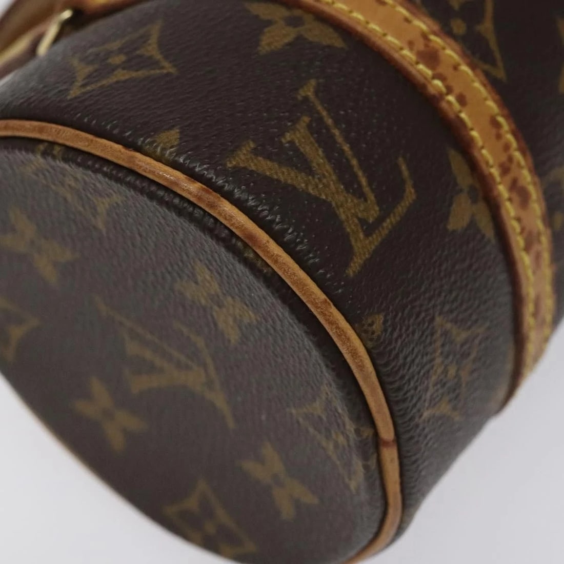 LOUIS VUITTON MONOGRAM HAND BAG - 9