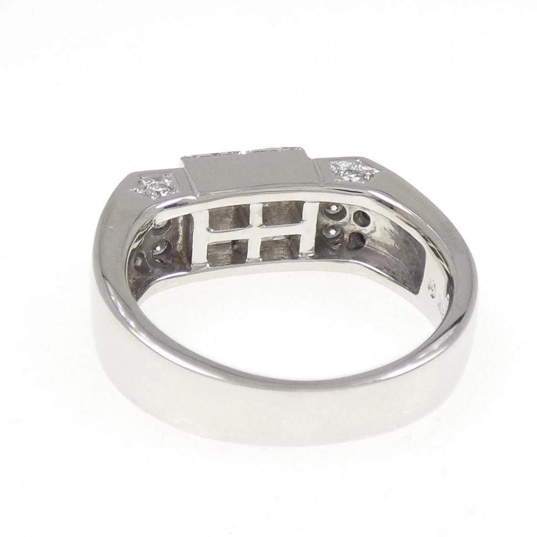 TASAKI DIAMOND RING - 3