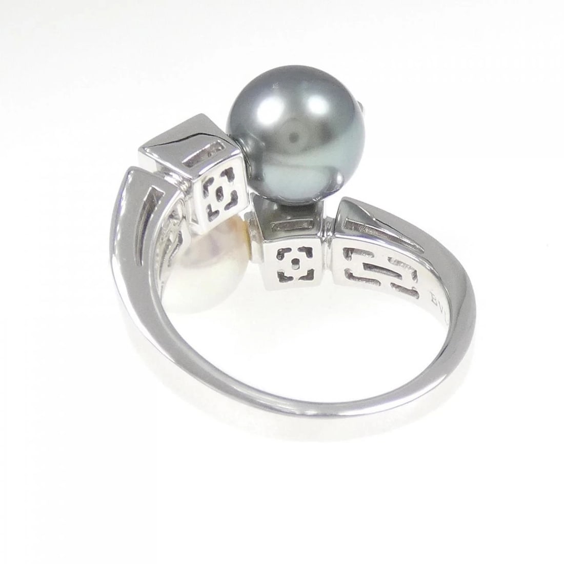 BVLGARI PEARL RING - 3