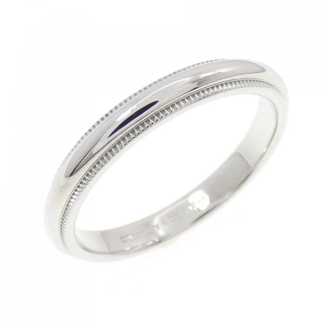 TIFFANY & CO. MILGRAIN RING: Tiffany & Co. Milgrain Ring Brand: Tiffany Type: Ring Material: Platinum 950 Color: Platinum Size: 8 (US size) Accessories: None Accessories Notice: When purchasing pre-owned goods, please