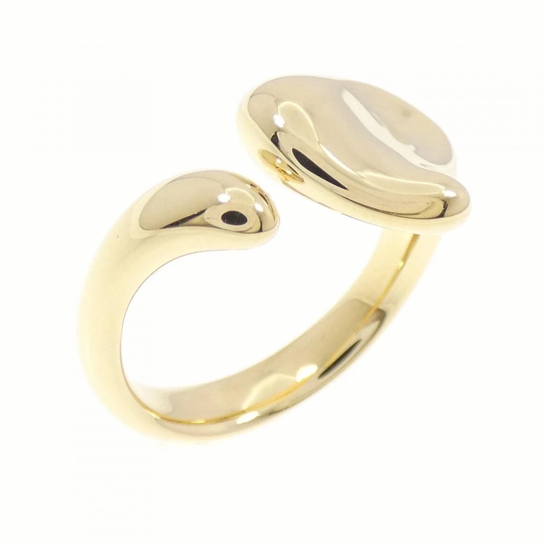 TIFFANY & CO. FULL HEART RING: Tiffany & Co. Full Heart Ring Brand: Tiffany Type: Ring Material: 750 Yellow Gold Color: Yellow Gold Size: 6 (US size) Accessories: None Accessories Notice: When purchasing pre-owned goods,