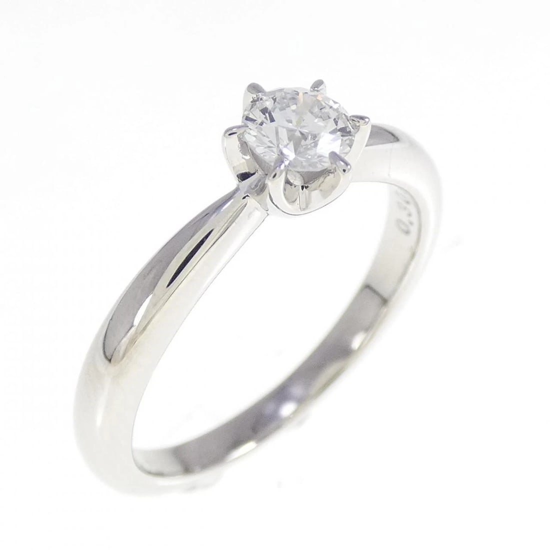 TASAKI DIAMOND RING: TASAKI Diamond Ring Brand: TASAKI Type: Ring Material: Platinum 900 Main Stone Natural Color: Platinum Size: 6-6.5 (US size) Accessories: None Accessories Notice: When purchasing pre-owned