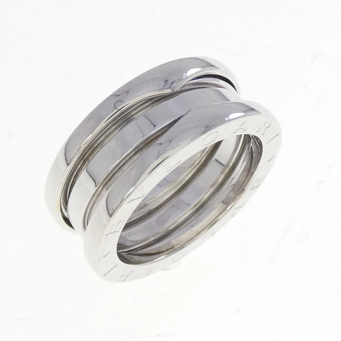 BVLGARI B.ZERO1 3 BANDS RING: BVLGARI B.zero1 3 Bands Ring Brand: BVLGARI Type: Ring Material: 750 White Gold Color: White Gold Size: 5-5.5 (US size) Accessories: None Accessories Notice: When purchasing pre-owned good