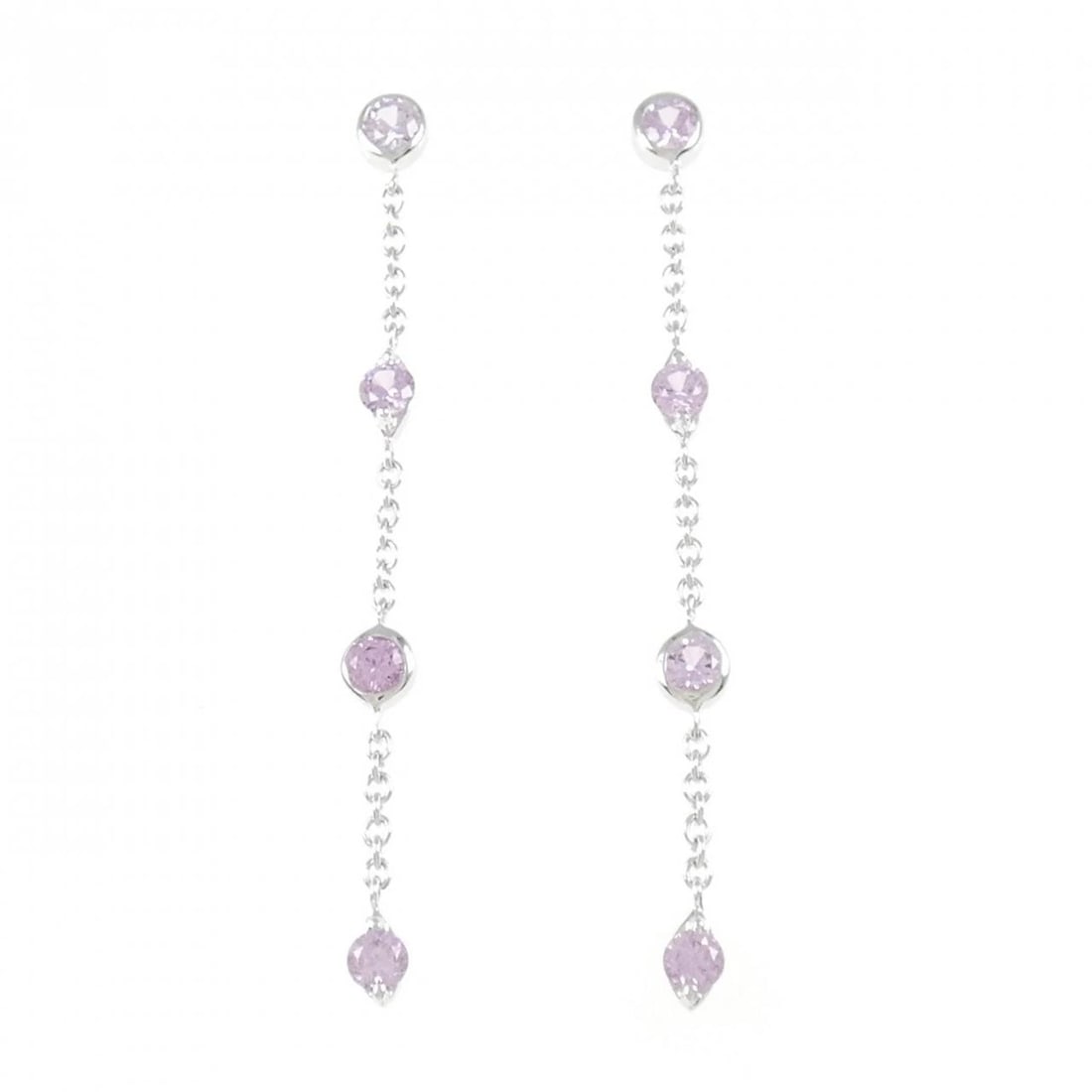 TIFFANY SAPPHIRE EARRINGS: Tiffany Sapphire Earrings Brand: Tiffany Type: Earrings Material: 750 White Gold Main Stone Sapphire Color: White Gold Size: ActualSize HxW: 49.9mmx4.0mm Accessories: None Accessories Notice: