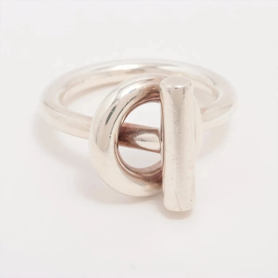 HERMES ECHAPPEE RING 58 925: Hermes Echappee Ring 58 925 Brand: Hermes Type/Style: Ring Material: 925, Color: Silver Size: 7.5 US Accessories: None Accessories Notice: When purchasing pre-owned goods, please refer to the