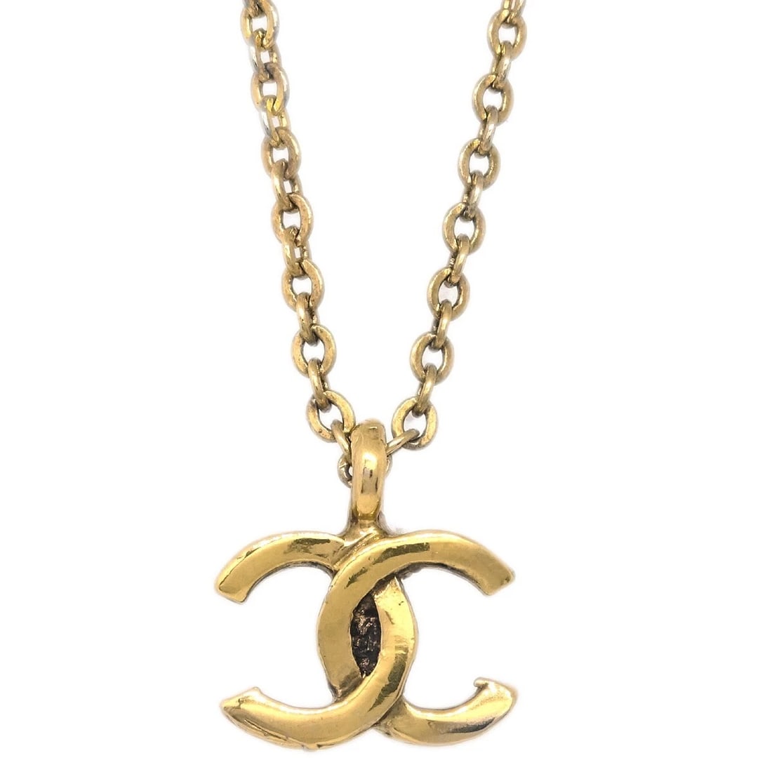 CHANEL GOLD CC PENDANT NECKLACE (1 of 2)