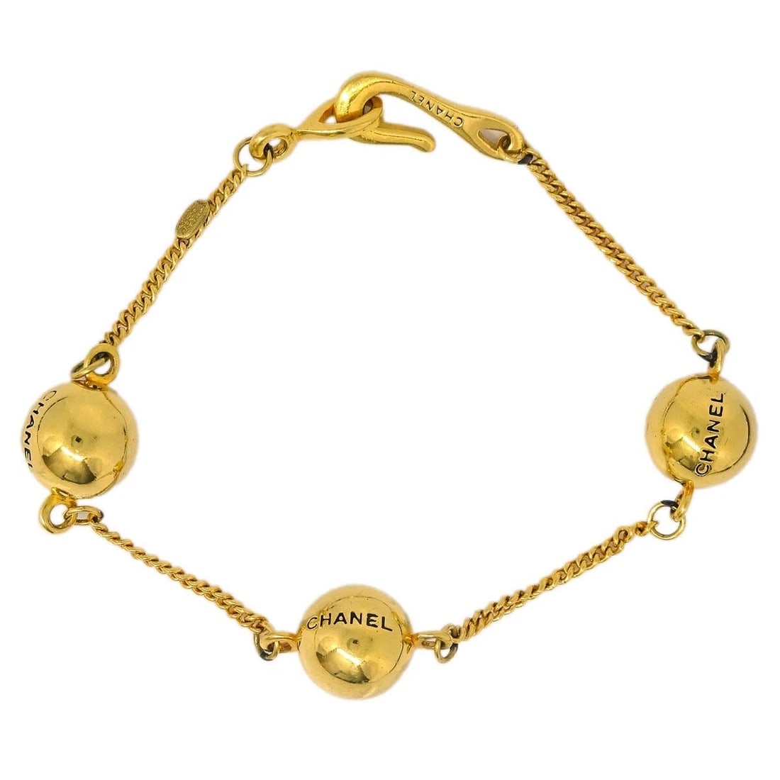 CHANEL BRACELET GOLD MEDALLION (1 of 4)