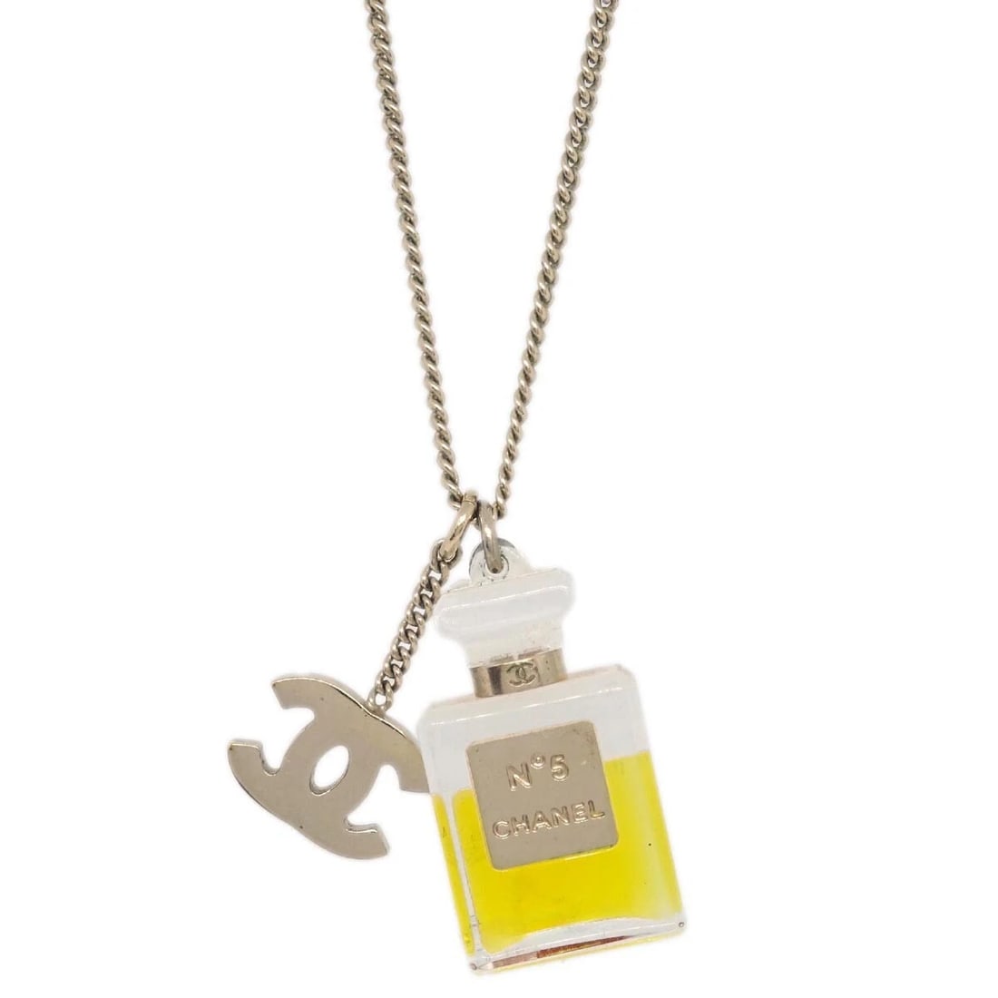 CHANEL CHAIN NECKLACE PENDANT GOLD: Chanel Chain Necklace Pendant Gold Brand: CHANEL Type/Style: Pendant Material: Gold Plated, Color: Gold Size: Chain(Overall) : 42.0 cm Charm : W 1.4 × H 2.5 cm Accessories: None Accessories
