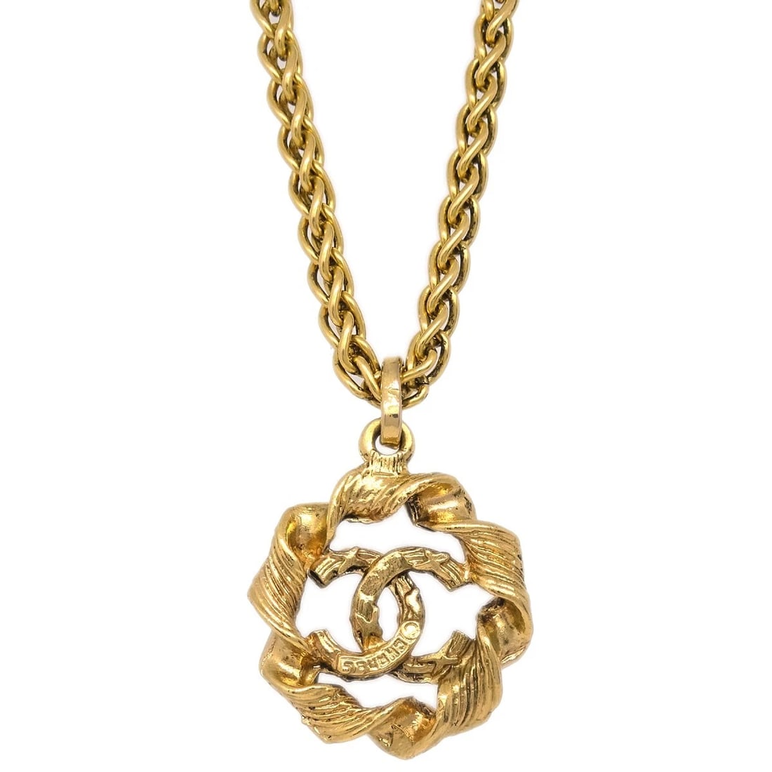 CHANEL GOLD PENDANT NECKLACE (1 of 2)