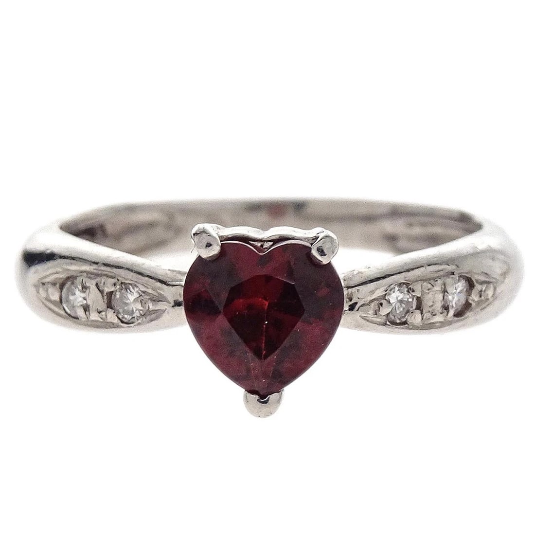 RING PT900 RUBY DIAMOND SILVER: Ring Pt900 Ruby Diamond Silver Brand: No Brand Type/Style: Ring Material: Pt900, Main Stone/Creation Ruby Color: Silver Size: 4 US Accessories: None Accessories Notice: When purchasing pre