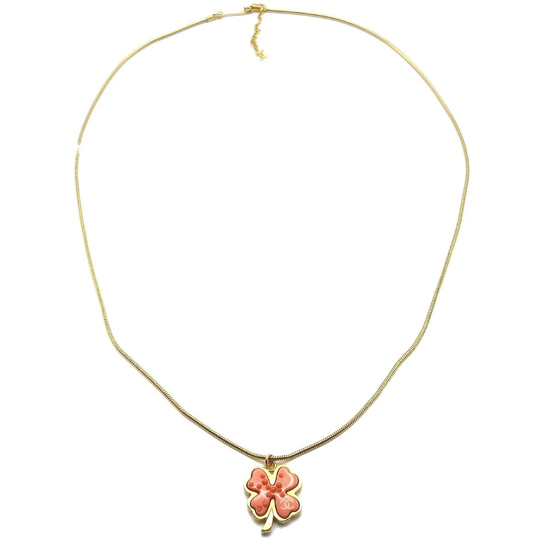 CHANEL CLOVER PENDANT NECKLACE GOLD: Chanel Clover Pendant Necklace Gold Brand: CHANEL Type/Style: Necklace Material: Gold-plated, Color: Gold, Pink Size: Chain(Overall) : 78.0 cm Charm: W 2.0 x H 2.5 cm Accessories: None Acc