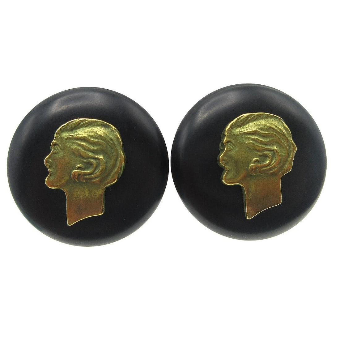CHANEL BUTTON EARRINGS BLACK GOLD CLIP-ON: Chanel Button Earrings Black Gold Clip-On Brand: Chanel Type/Style: Earrings Material: Gold-plated, Color: Gold, Black Size: Diameter : 2.1 cm Accessories: None Accessories Notice: When