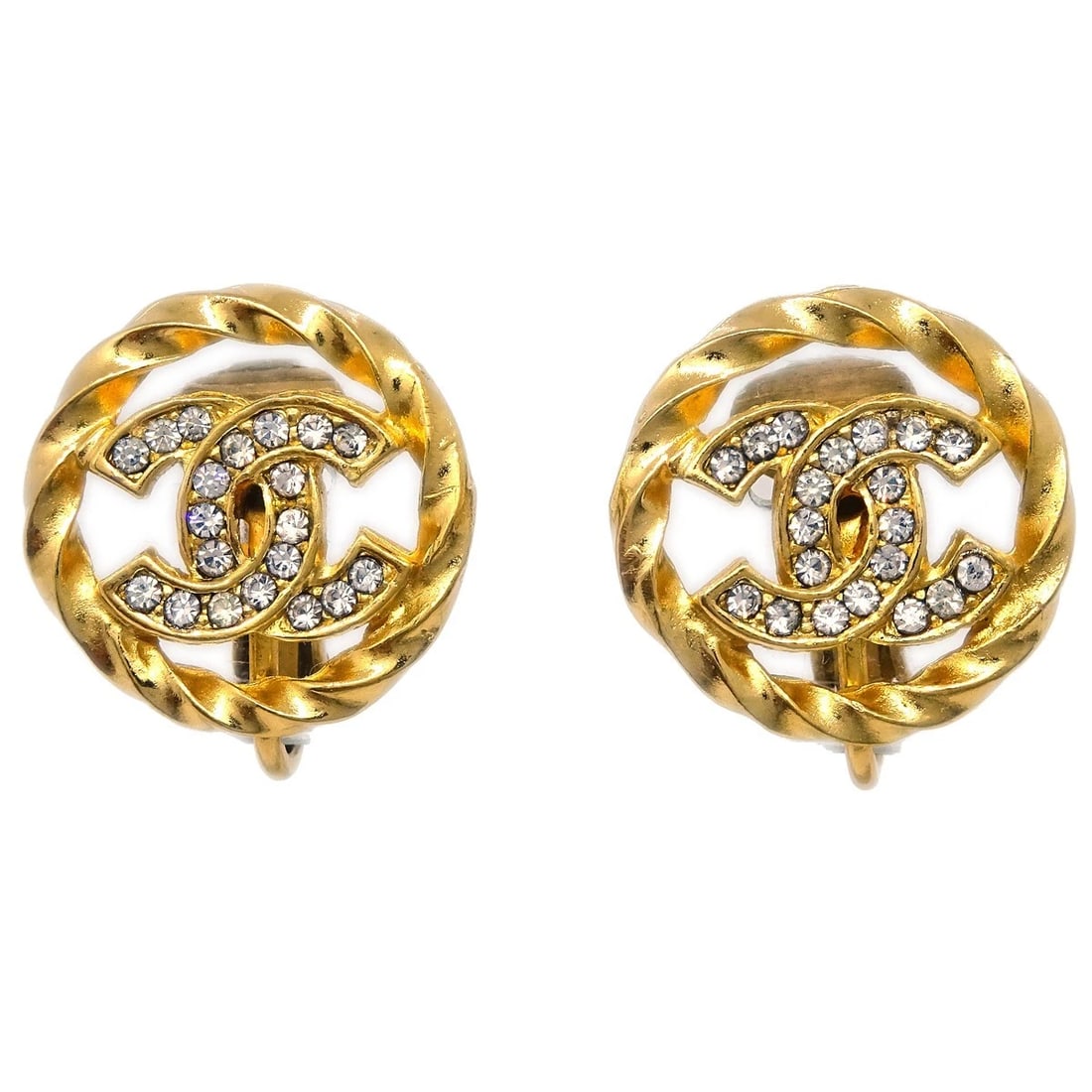 CHANEL GOLD BUTTON EARRINGS CLIP-ON: Chanel Gold Button Earrings Clip-On Brand: CHANEL Type/Style: Earrings Material: Gold Plated, Color: Gold Size: Diameter: 1.8 cm Accessories: None Accessories Notice: When purchasing pre-o