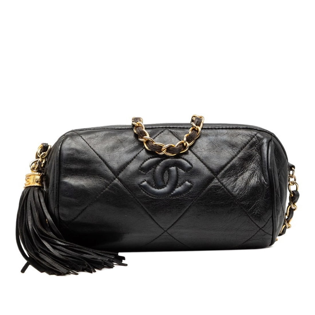CHANEL MATELASSE FRINGE TASSEL CHAIN SHOULDER BAG: CHANEL Matelasse Fringe Tassel Chain Shoulder Bag Brand: Chanel Type/Style: Shoulder bag Material: Leather Color: Black Size: Size (HxWxD) 10cm x 17cm x 8cm / 3.93'' x 6.69'' x 3.14'' Accessories