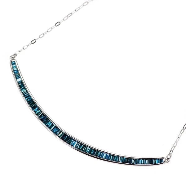 K18WG TREAT BLUE DIAMOND PENDANT NECKLACE: K18WG Treat Blue Diamond Pendant Necklace Brand: None Type/Style: Pendant Necklace Material: Metal Purity K18, Metal Gold, Main Stone/Creation Natural Color: White Gold Size: Necklace: Chain