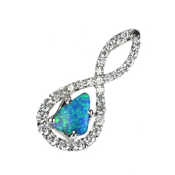 PT900 BOULDER OPAL DIAMOND PENDANT TOP: Pt900 boulder opal diamond pendant top Brand: None Type/Style: pendant top Material: Metal Purity 900, Metal Platinum, Main Stone/Creation Opal Color: None Size: Length/Width/Diameter20.4 