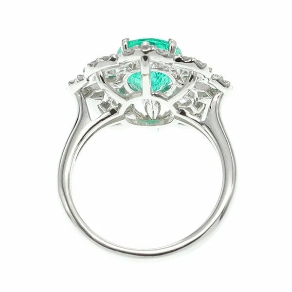 PLATINUM EMERALD & DIAMOND RING - 4