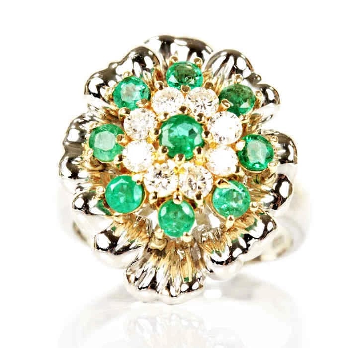 EMERALD DIAMOND RING PT900 18K YELLOW GOLD: Emerald Diamond Ring Pt900 18K Yellow Gold Brand: Unbranded Type/Style: Ring Material: Platinum 900, Main Stone/Creation Emerald Color: Silver Size: 7.25us Accessories: None Accessories