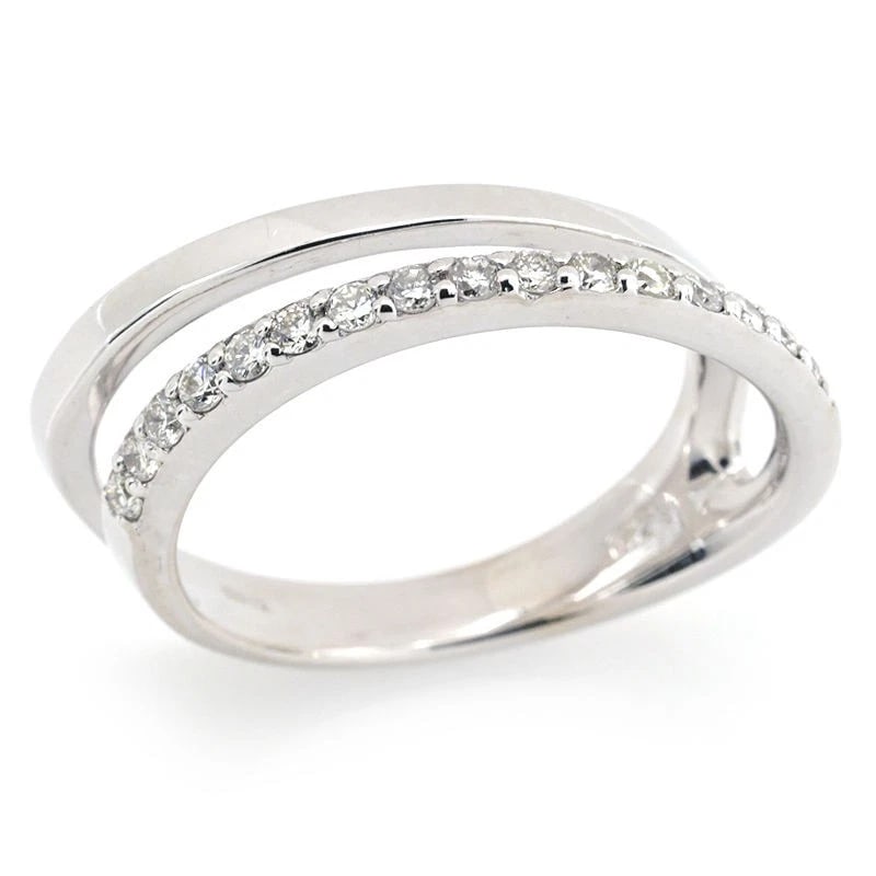NATURAL DIAMOND 18K WG DOUBLE BAND: Natural Diamond 18K WG Double Band Brand: Unbranded Type/Style: Ring Material: K18WG, Main Stone/Creation Natural Color: Silver Size: 5.5 - 5.75 US Accessories: None Accessories Notice: When