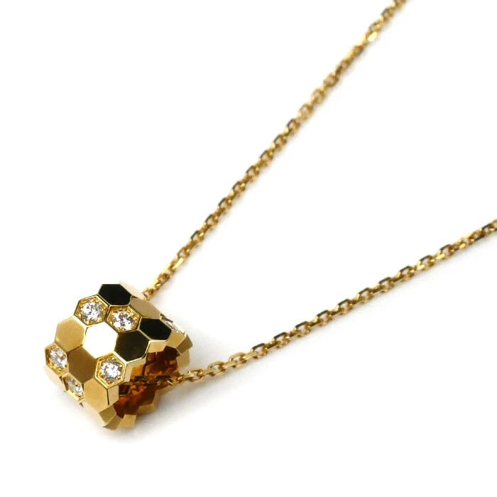 CHAUMET BE MY LOVE HONEYCOMB SMALL DIAMOND NECKLACE: Chaumet Be My Love Honeycomb Small Diamond Necklace Brand: Chaumet Type/Style: Necklace Material: 18kYG, Main Stone/Creation natural Color: Gold Size: Pendant Motif Size 6.4 mm x 8.6 mm