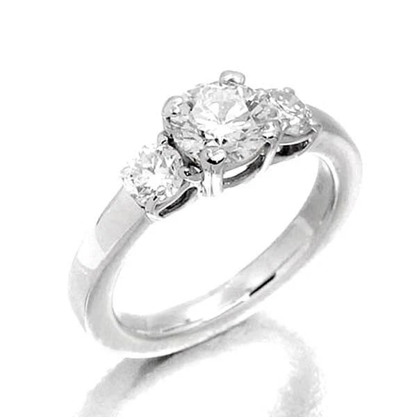 DIAMOND PLATINUM RING PT900: Diamond Platinum Ring Pt900 Brand: Unbranded Type/Style: Ring Material: Platinum 900, Main Stone/Creation natural Color: Silver Size: 6.25us Accessories: None Accessories Notice: When purc