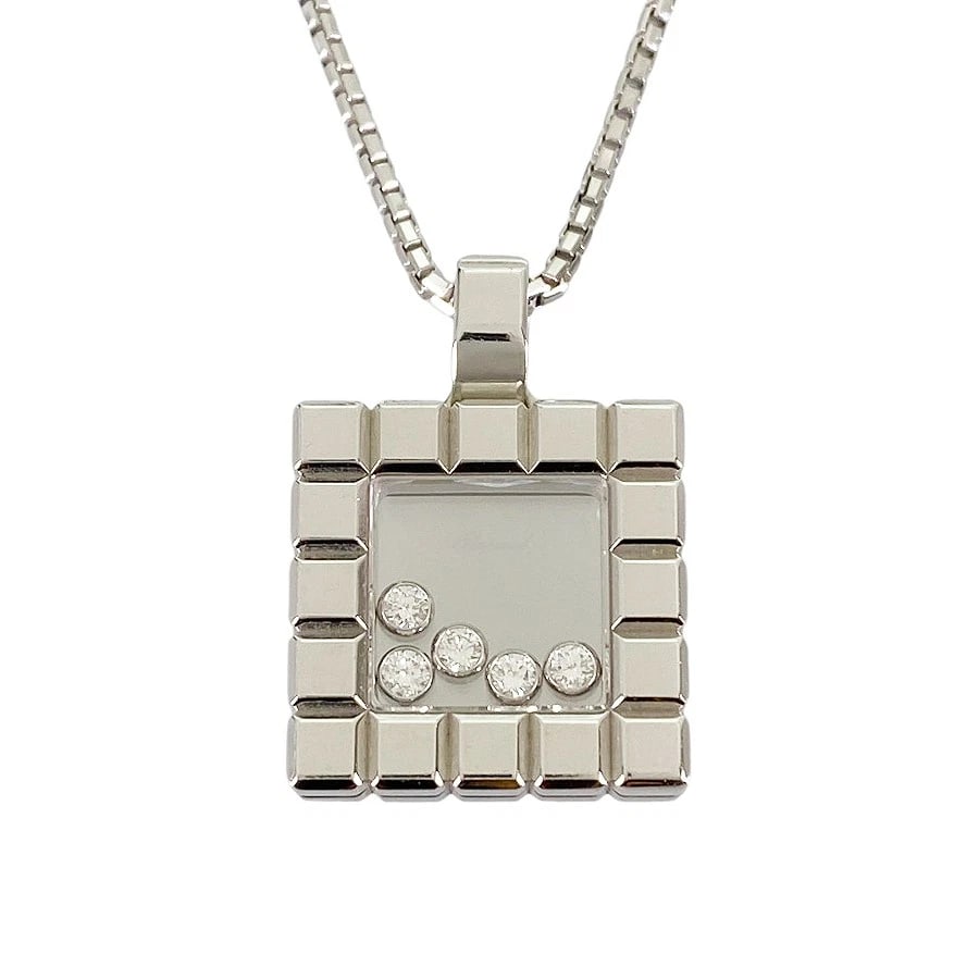 CHOPARD HAPPY DIAMOND ICE CUBE WHITE GOLD DIAMOND NECKLACE: Chopard Happy Diamond Ice cube White gold Diamond Necklace Brand: Chopard Type/Style: Necklace Material: 18K White Gold, Main Stone/Creation Natural Color: Silver Size: Top size:25.7mm×18.3mm Nec