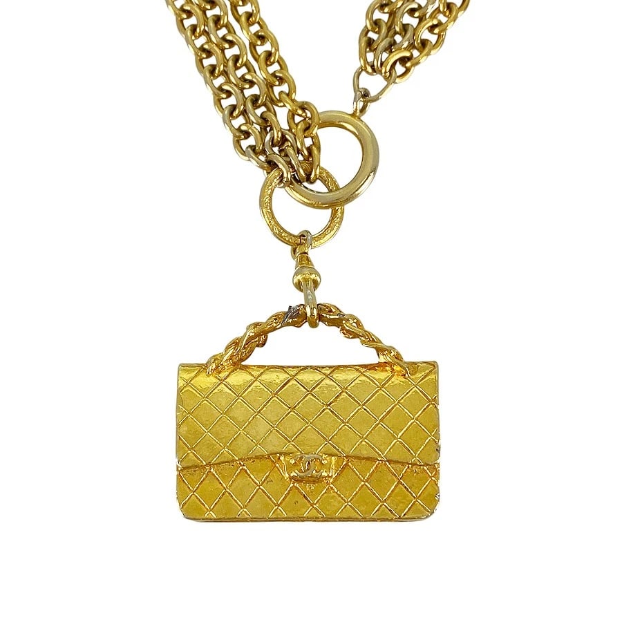 CHANEL MATELASSE GOLD PLATED LONG NECKLACE: CHANEL Matelasse Gold plated Long necklace Brand: CHANEL Type/Style: Long necklace Material: Gold Plated, Color: Gold Size: Top size:35.5mm×42.6mm Necklace full length:79cm Accessories: None