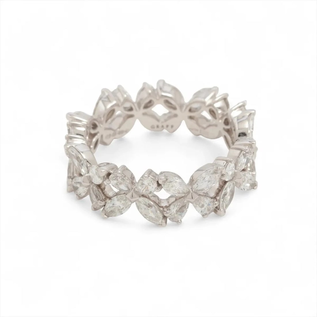 GRAFF BUTTERFLY DIAMOND RING 750(WG): Graff Butterfly diamond Ring 750(WG) Brand: Graff Type/Style: Ring Material: 750(WG), Main Stone/Creation Natural Color: WG Size: 4.75 - 5 US Accessories: None Accessories Notice: When