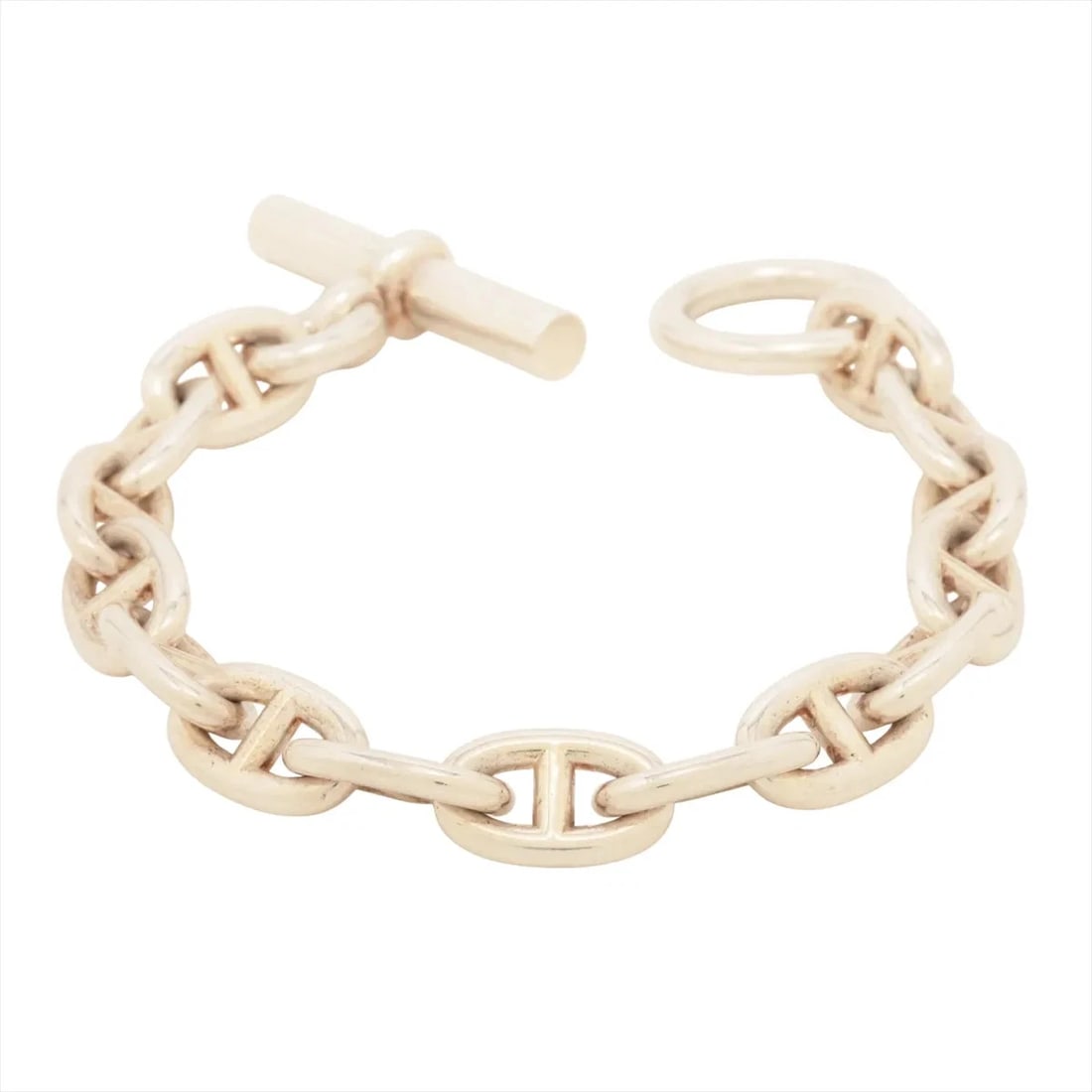 HERMES CHAINE D'ANCRE MM BRACELET: Hermes Chaine d'Ancre MM Bracelet Brand: Hermes Type/Style: Bracelet Material: 925, Color: Silver Size: Bracelet length:15.5 Accessories: None Accessories Notice: When purchasing pre-owned