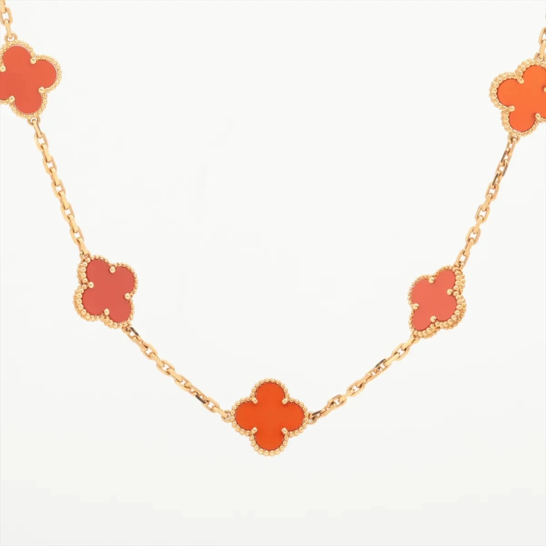 VAN CLEEF & ARPELS VINTAGE ALHAMBRA 20P CARNELIAN NECKLACE: Van Cleef & Arpels Vintage Alhambra 20P Carnelian Necklace Brand: Van Cleef & Arpels Type/Style: Necklace Material: None, Color: Not Specified Size: Chain length:85.7 Accessories: None